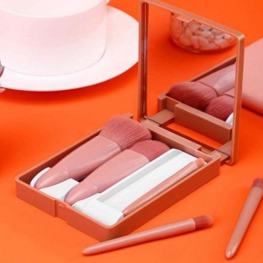 kit-pinceis-maquiagem-com-espelho-mini.jpg