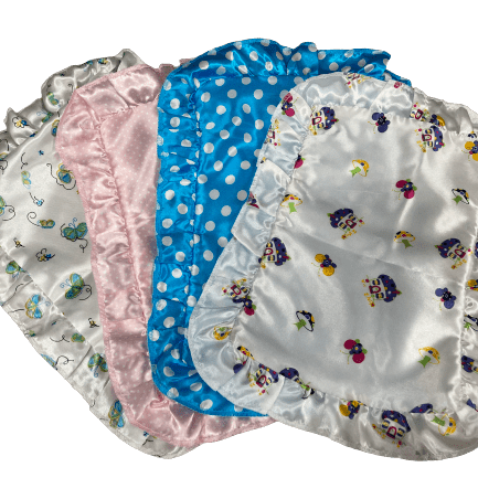 Travesseiro Infantil de Cetim com Babados c/enchimento