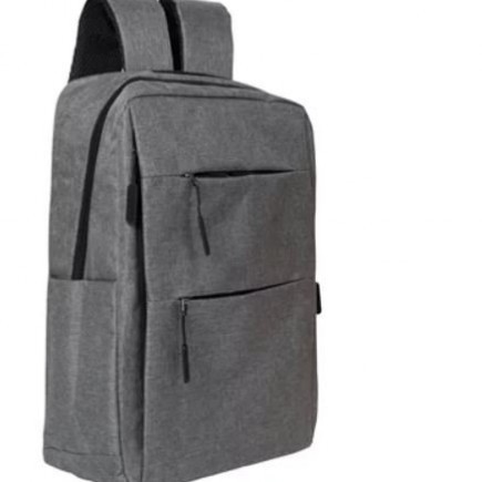 Mochila Cinza c/ 2 Zíper e saída usb
